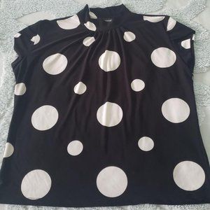 Women's Polka Dot Petal Sleeve Blous size M/L
